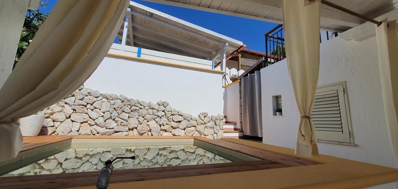 Casa Vacanze "Il Carrubo" Gagliano del Capo Extérieur photo
